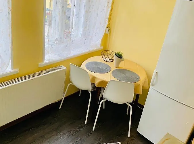 1 Bedroom Near Kadriorg Swan Pond Lejlighed