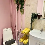 1 Bedroom Near Kadriorg Swan Pond דירה