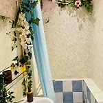 דירה 1 Bedroom Near Kadriorg Swan Pond